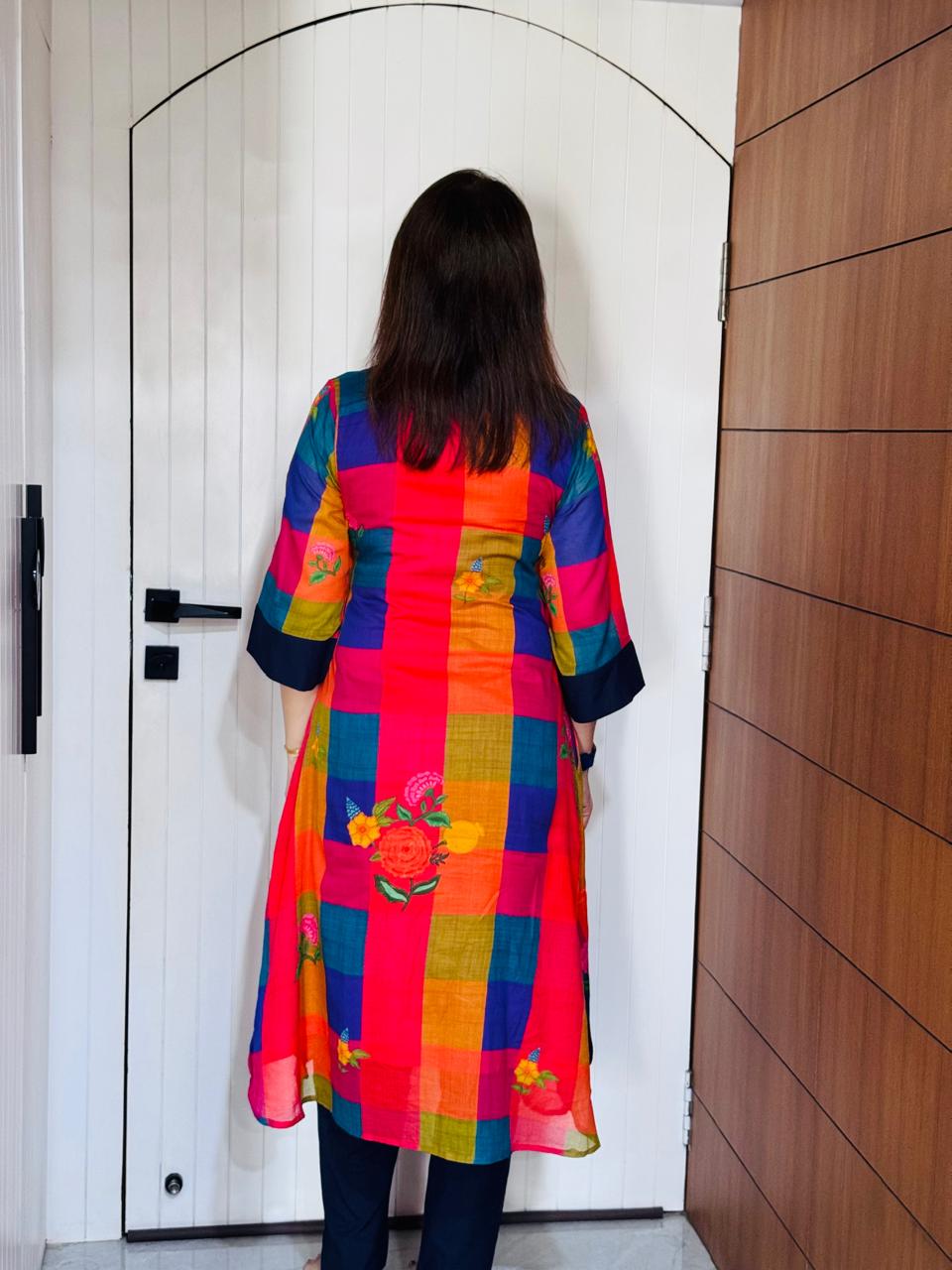 Madrasi Checks Kurti Pant Set