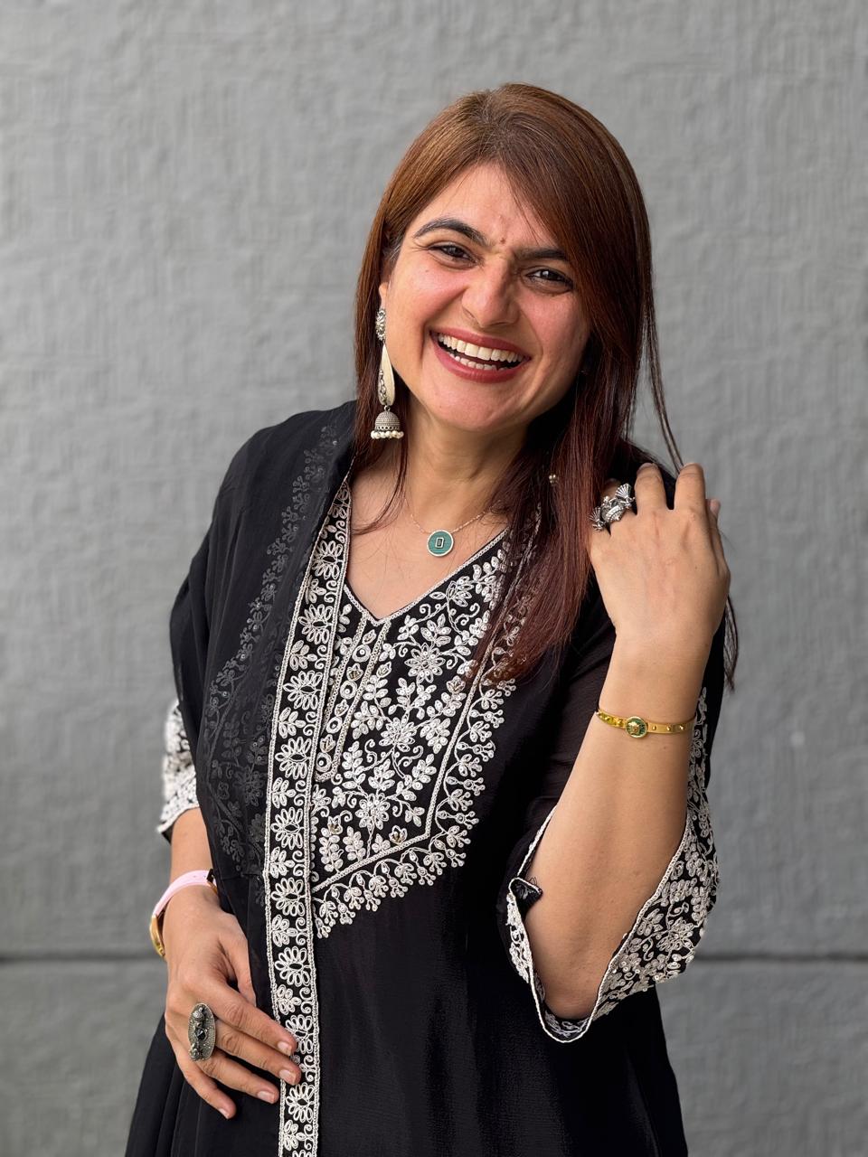 Noor Black Embroidered Kurti Set