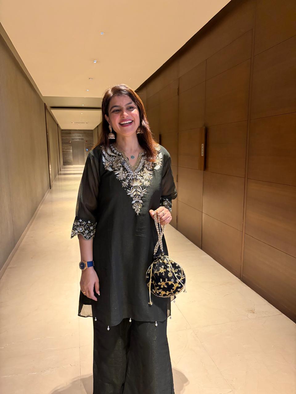 Mehandi Green Kurta And Parallel Pants Coord Set