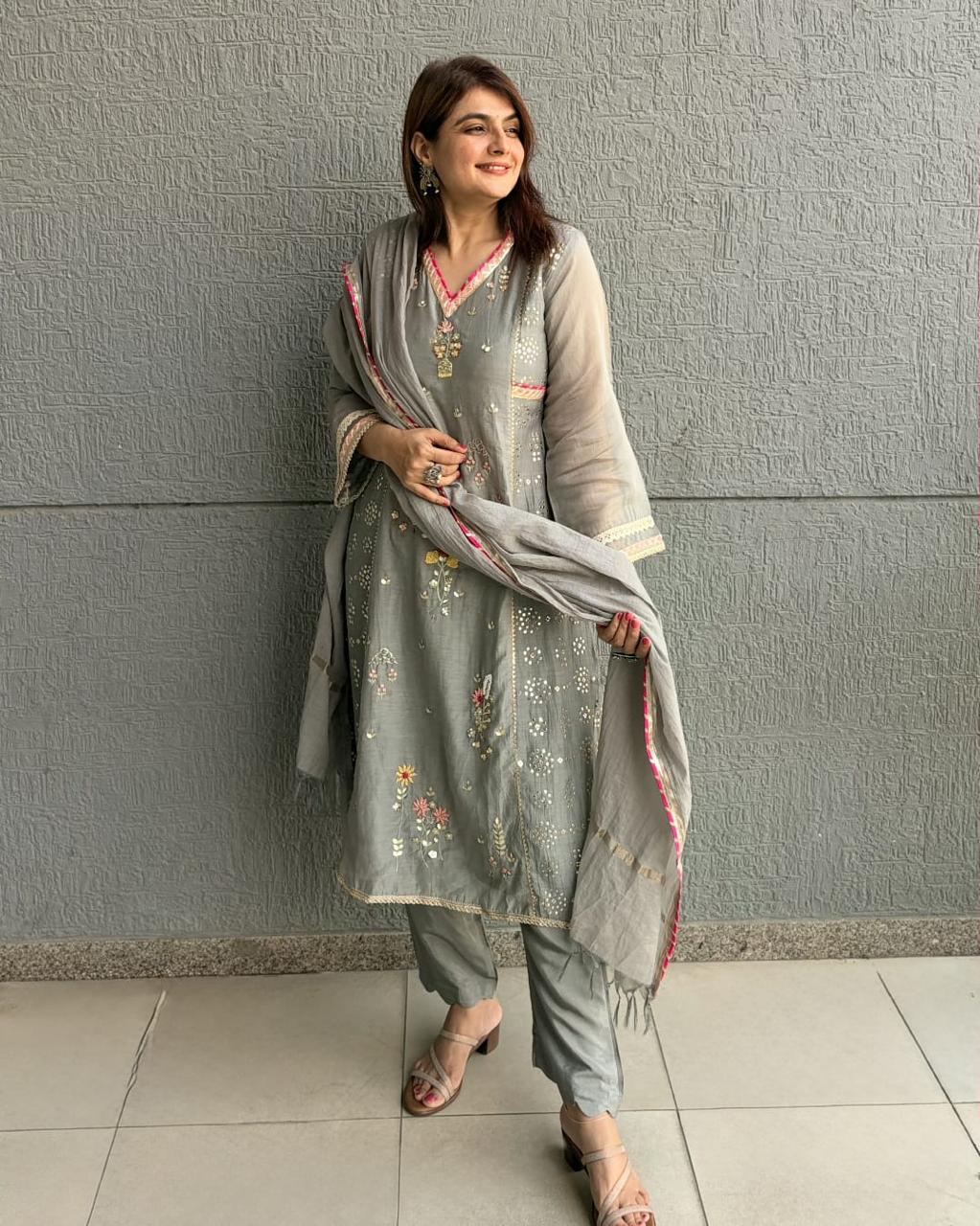 Grey Mulchanderi Suit Set